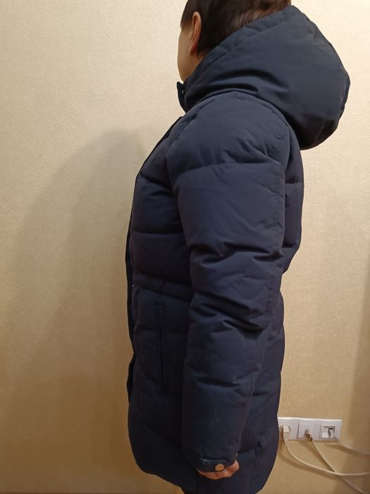 Женский Пуховик  тёмно-синего цвета Eluine