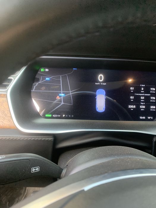 Tesla model s 75D