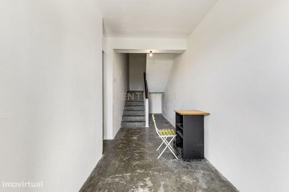 Apartamento T2 ,Terraço, 84m2, Rua General Teófilo da Trindade, Arrend
