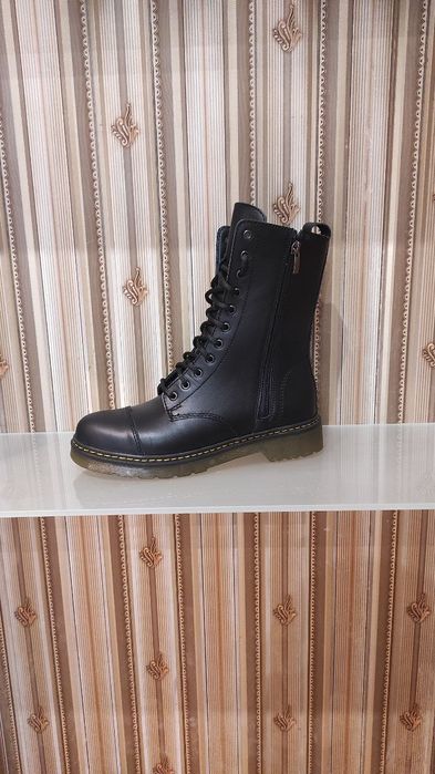 Dr. Martens жіночі 36-39р Шкіра, Акційна ціна
Модель :  Dr. Martens