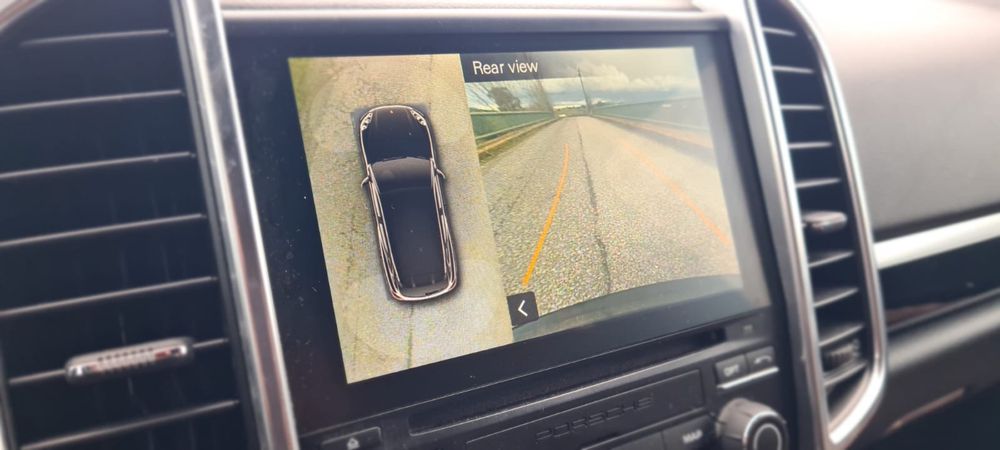 Porsche Cayenne — fotografia 10