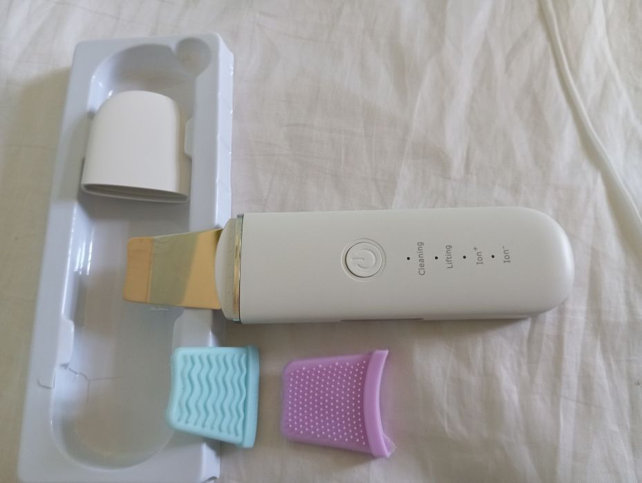 Ультразвуковий скрабер Skin Beauty Tools Face Cleansing Scrubber
