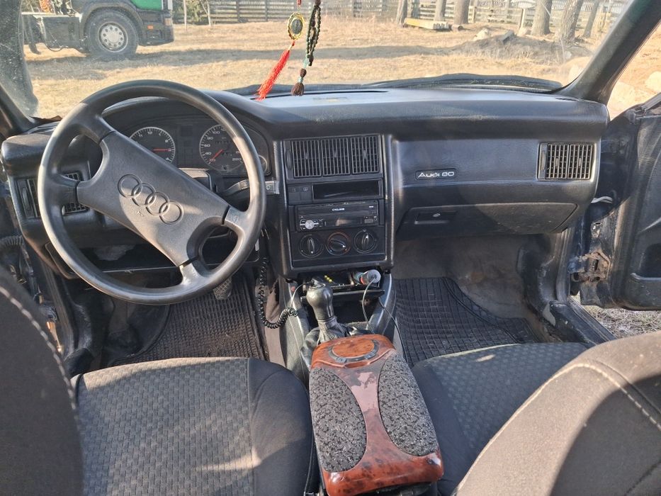 Продам ауді 1.8 бензин