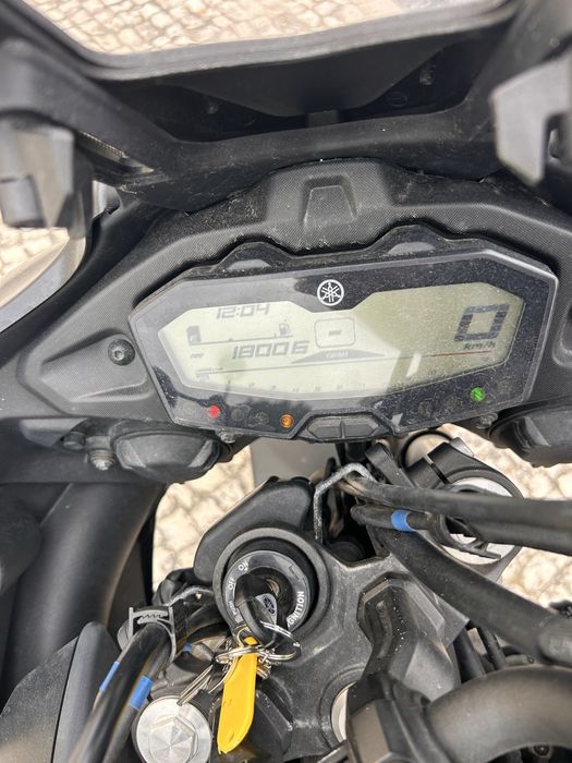 Tracer 700 all black