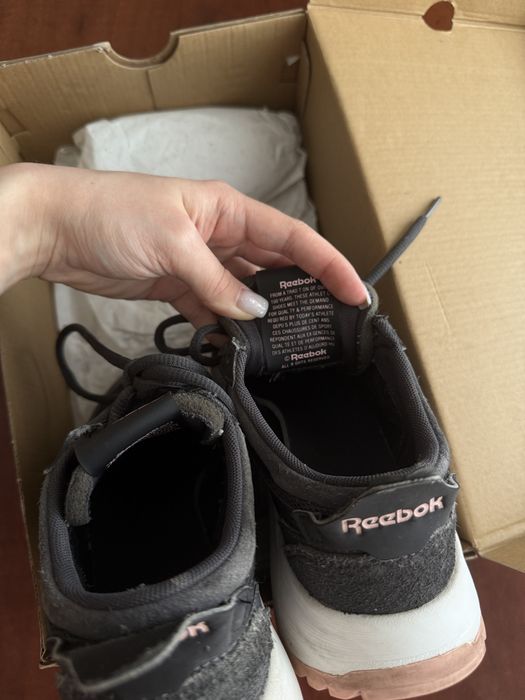 Бігові кросівки Reebok 23.5см