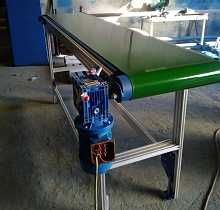 Стрічковий конвеєр,транспортер,перевантажувач ленточный с шевронами.