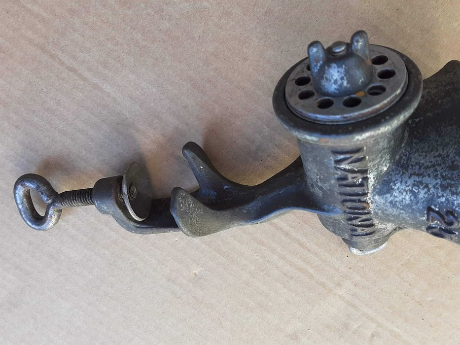 Moinho de carne manual