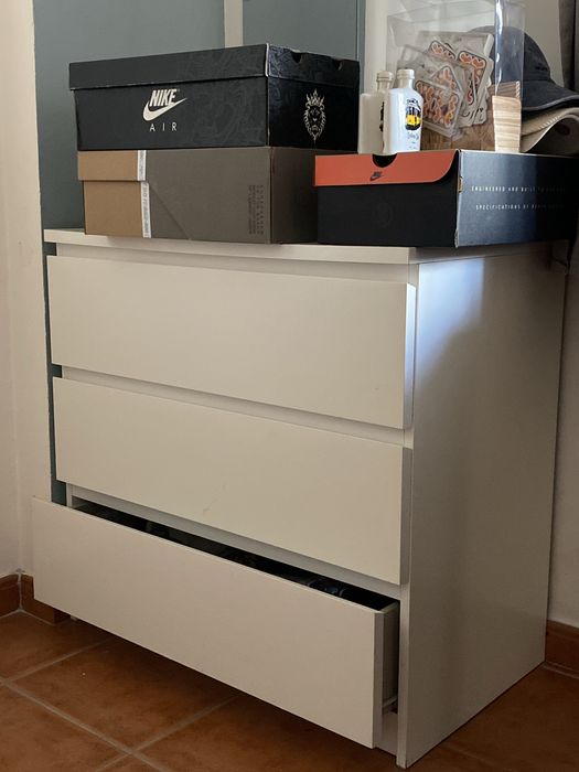 Comoda de quarto 3 gavets