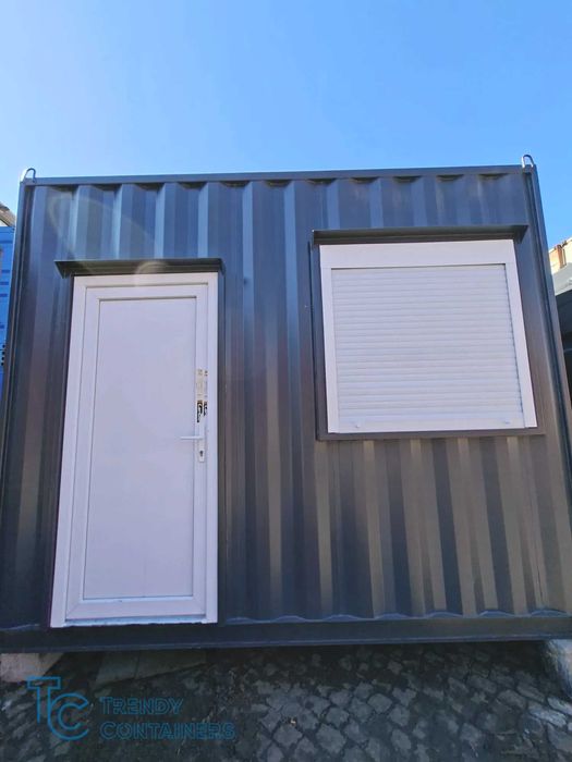 Contentor escritório 3m -  Porta e Janela PVC