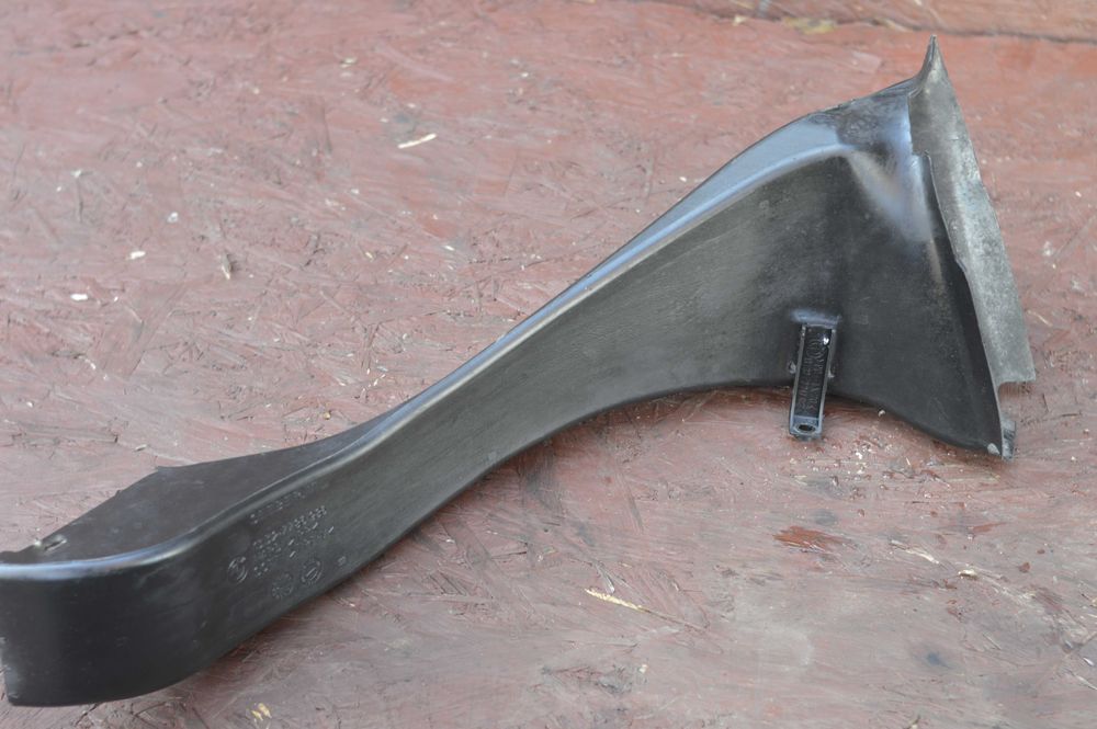 BMW E46 ORYGINALNY DOLOT powietrza do chłodniczki paliwa M57 / M47 OEM