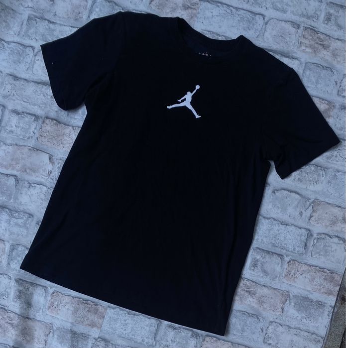 Футболка Jordan Centre logo big