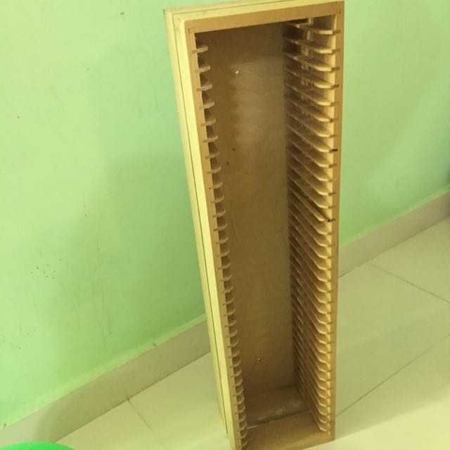 coluna para arrumar cds