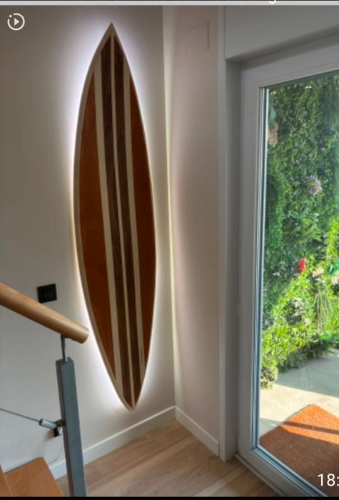 Prancha de surf de madeira para decoração