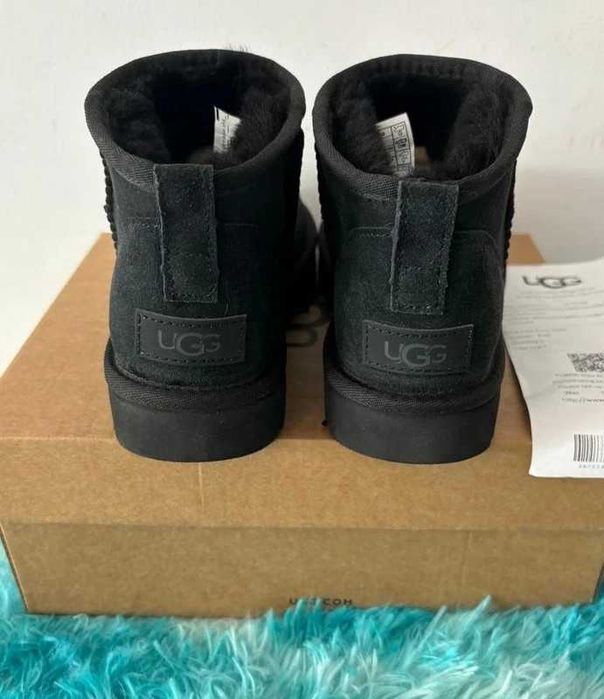 UGG Classic Ultra mini R.38