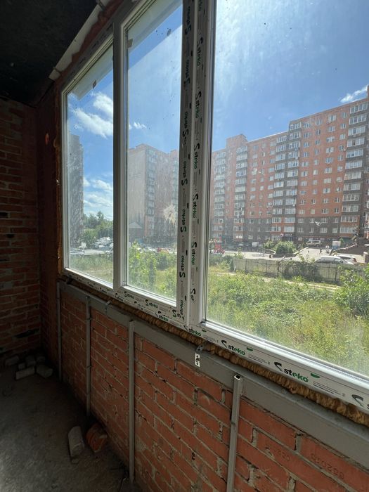 Продаж 2-кімнатної квартири, яку можна перепланувати у 3-кімнатну