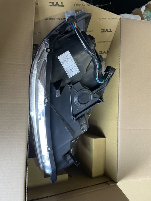 Фары Митсубиси ланцер 9 новые