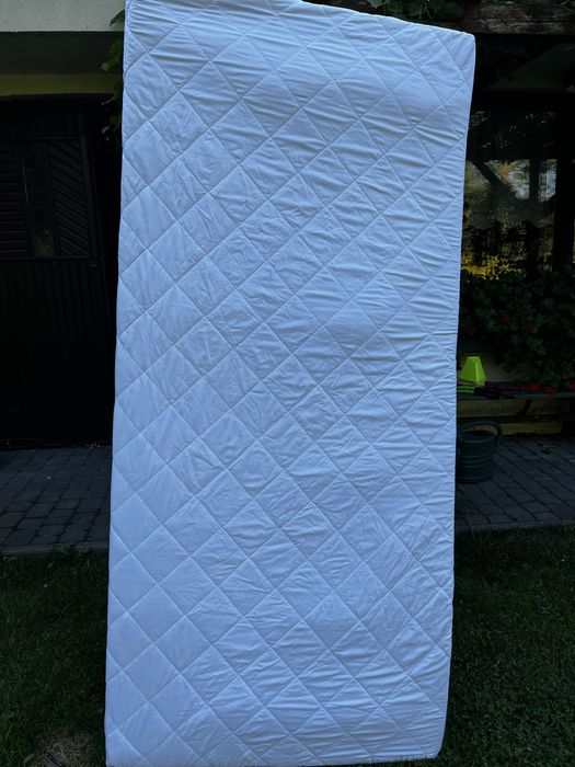 Materac 200x90 pianka i spreżyny