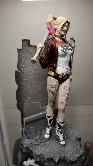 Harley Quinn Diamond Select Toys Figure64740058197377121