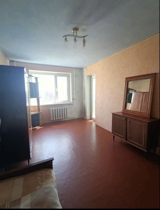 Продам 1 кімнатну квартиру проспект Миру 39( 95 квартал ).