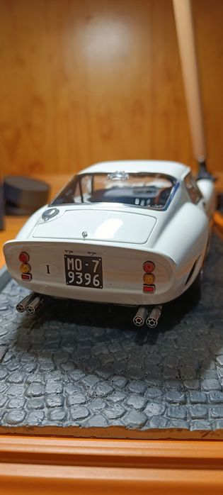 Ferrari 250 GTO, Tourist Trophy 1962, #10 (1:18) - CMC
