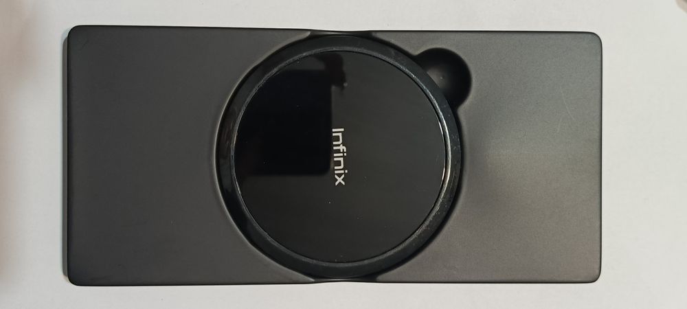 Ładowarka indukcyjna Infinix