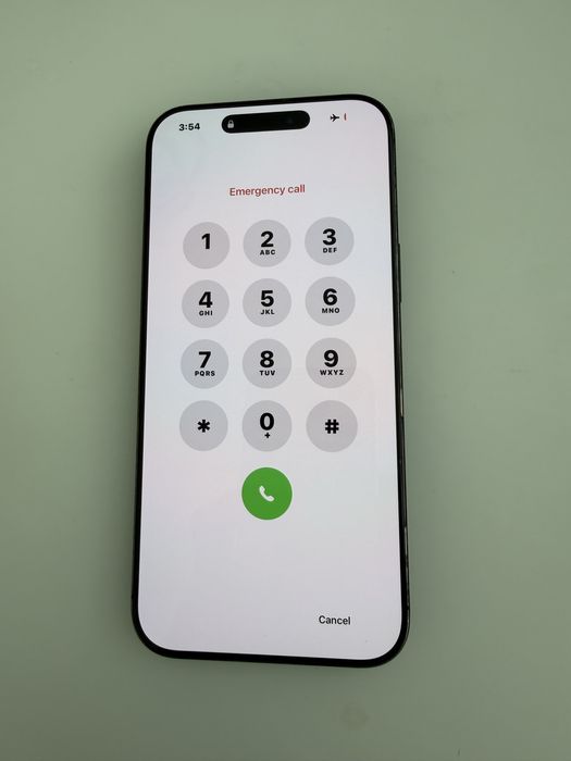 Iphone 16 pro max icloud. На запчастини