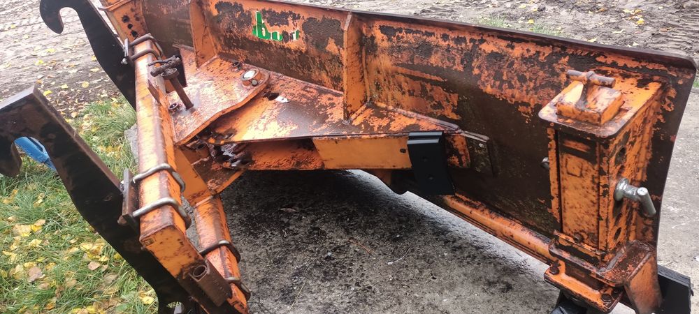 Відвал снігоприбиральний JCB