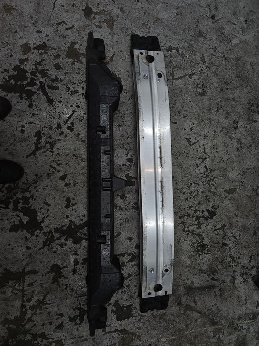 Belka zderzaka przód Toyota Rav4 V lift