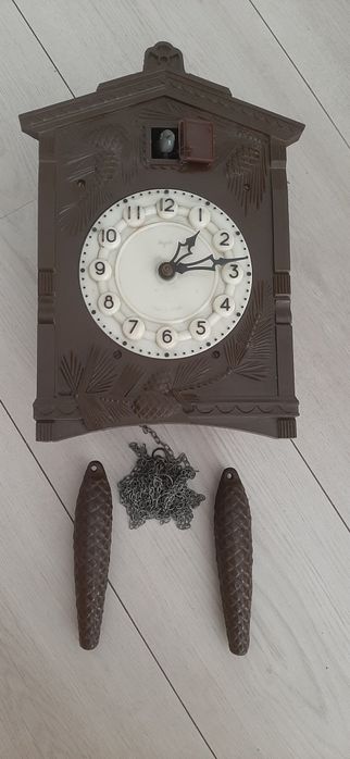 Zegar ścienny z kukułką Majak z okresu PRL