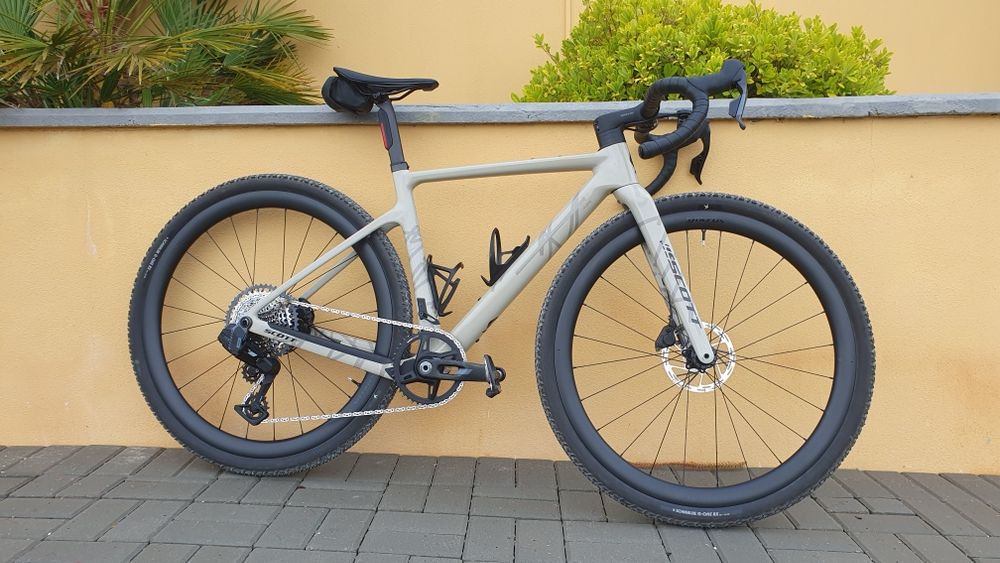 Bicicleta SCOTT Adddict Gravel 20