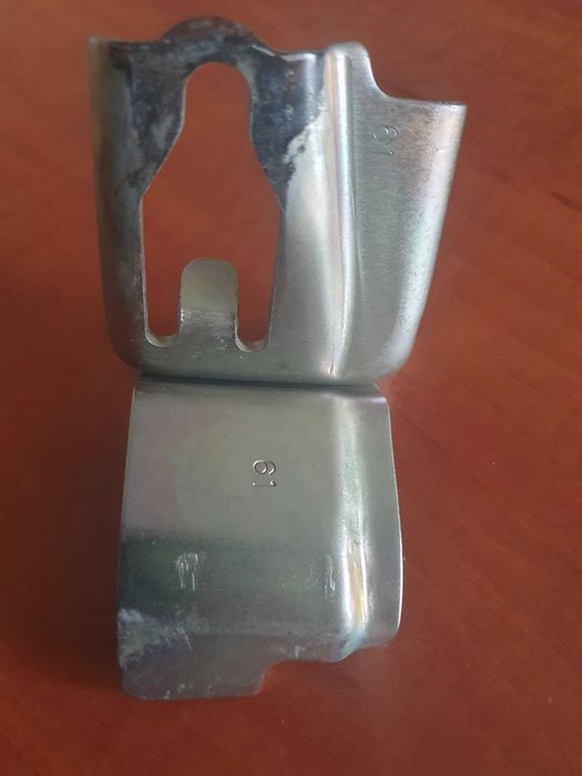 Кронштейн інвертора TOYOTA RAV4 HYBRID 15-18