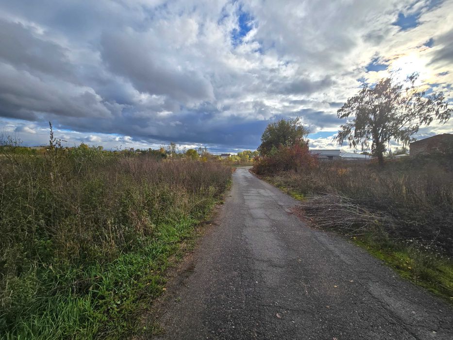 Продаж ділянки 0,83 Га під склади, виробництво та ін. с. Озера, 250КВА