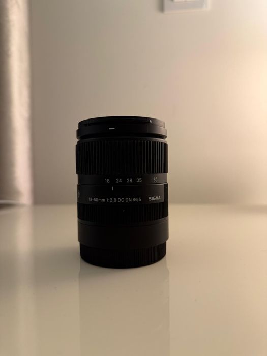 Sigma 18-50mm f/2.8 DC DN
