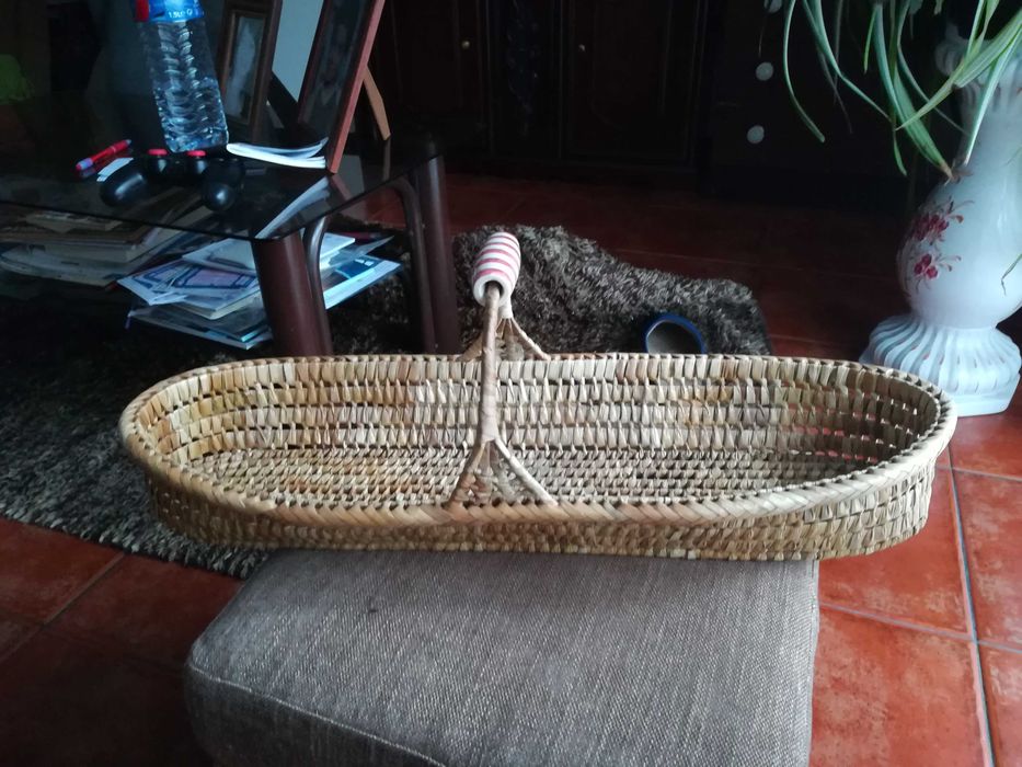 Cesto em verga novo