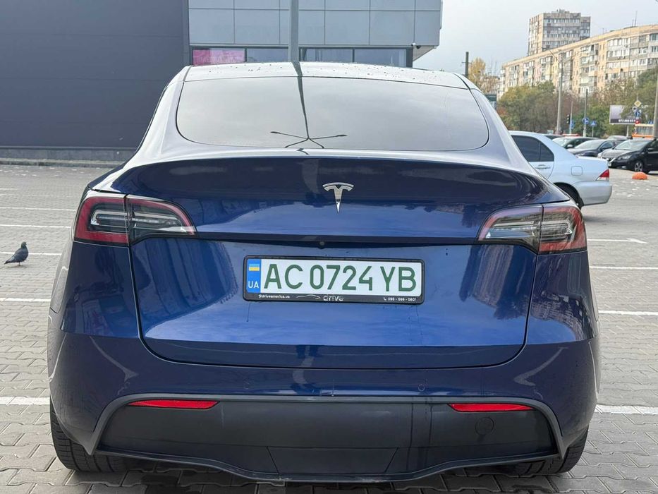 Tesla Model Y 2020