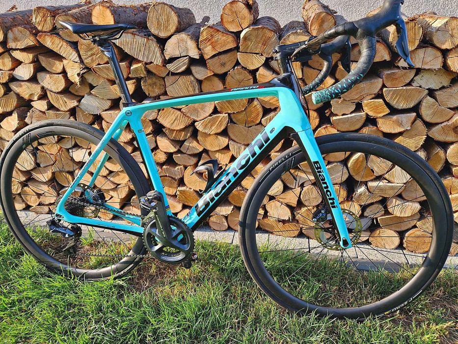 Bianchi Infinito CV Celeste, Ultegra Di2, koła karbon, rama 55 cm