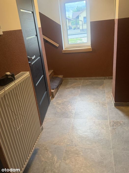 Wolnostojący dom 1/2 do wynajęcia z umeblowaniem lub bez mebli .