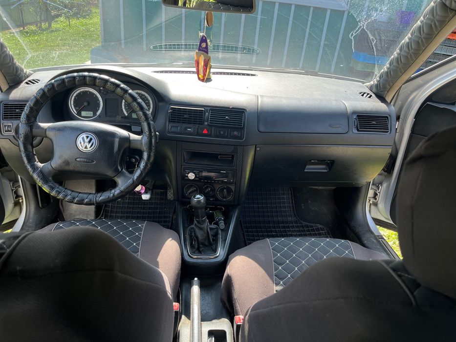 Продам Volkswagen Golf 4