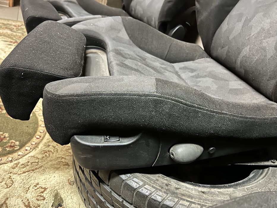 Recaro prawy i lewy pompowane fotele niskie