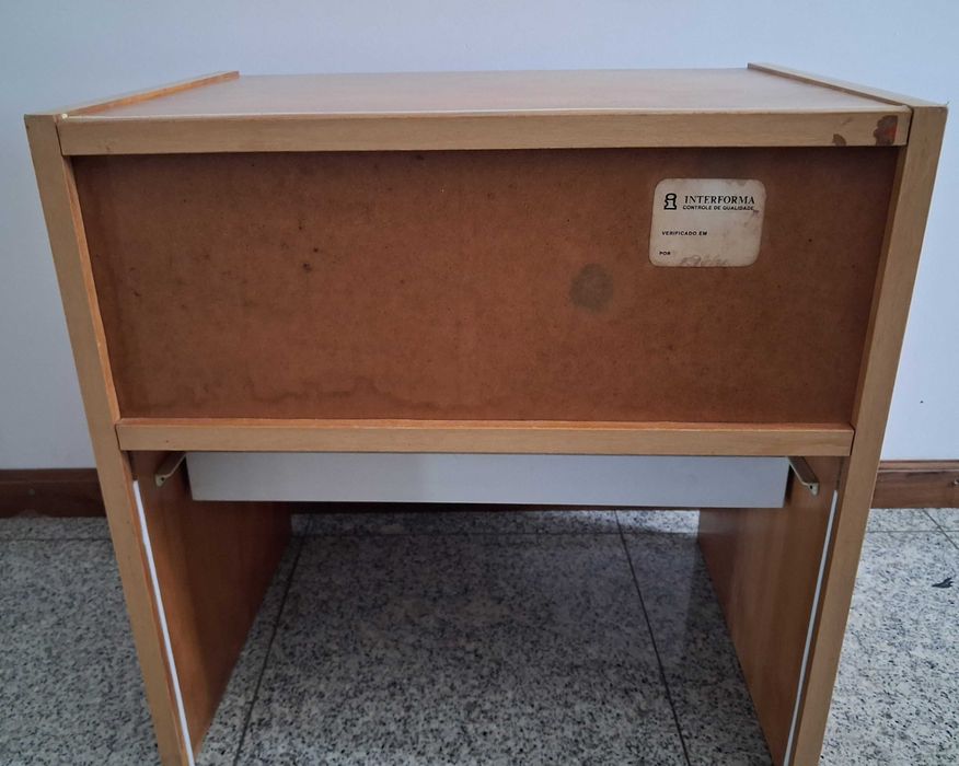 Mesa de cabeceira Interforma
