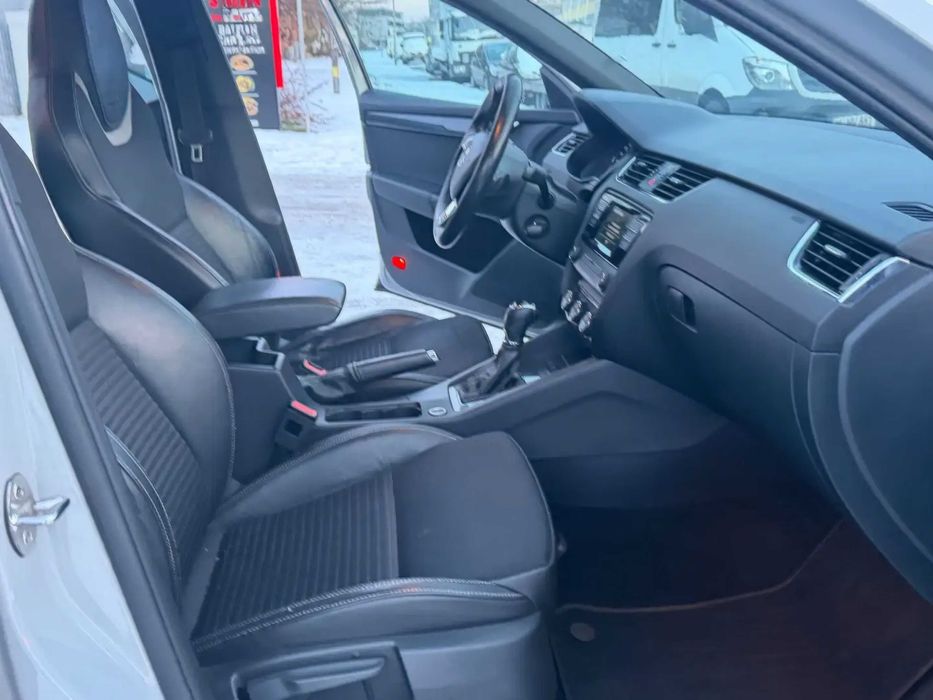 Skoda Octavia RS      2016