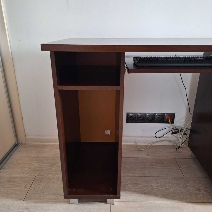 Sprzedam biurko bardzo solidne