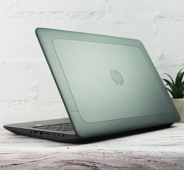 HP ZBook 15 G3 / i7-6820HQ / 16GB RAM / NVIDIA Quadro M2000M / 512SSD