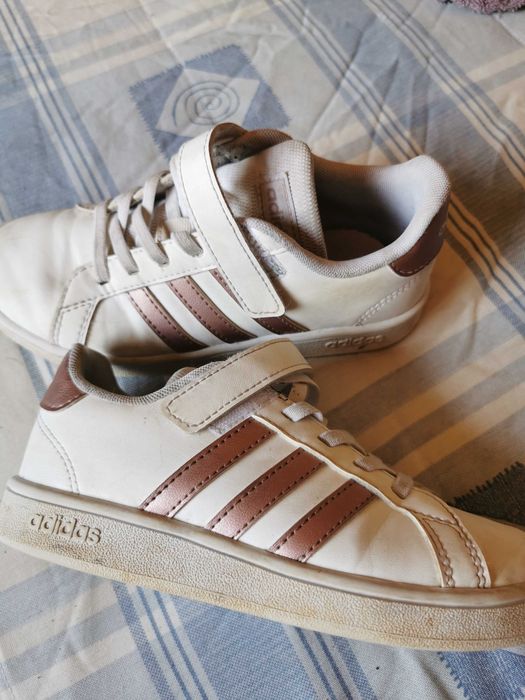 Adidas menina t. 32