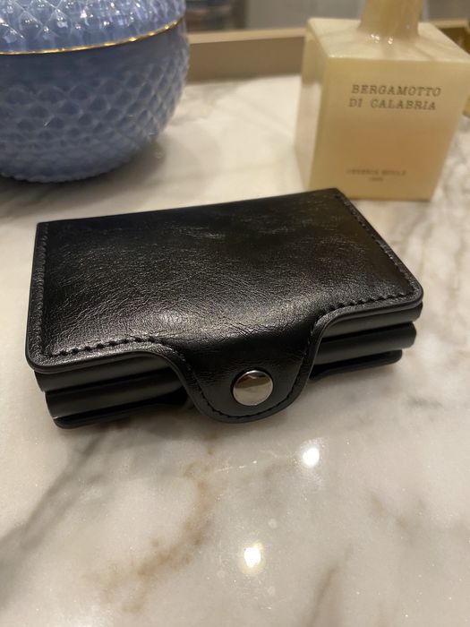 Carteira de couro (personalizavel simbolos, nomes …)