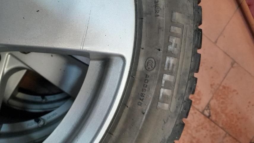 Komplet opon zimowych Pirelli