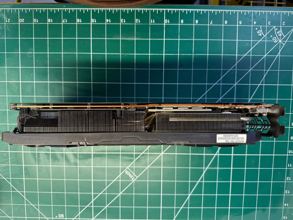 ASRock Phantom Gaming Radeon RX 6900 XT 16 GB – 3 × 8-pin stan 10/10!