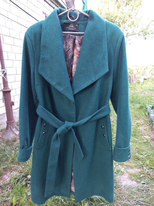 Пальто жіноче демісезонне