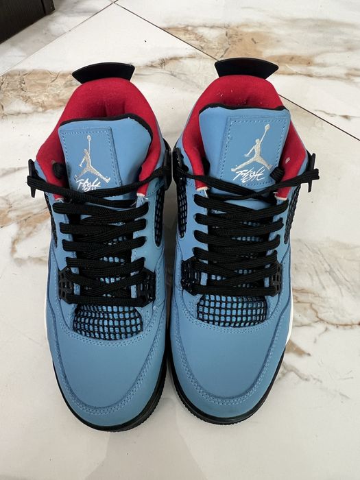 Jordan 4 x Travis Scott