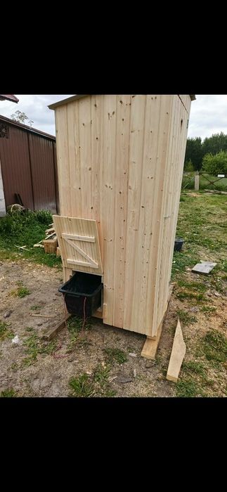 WC  drewniane na działkę ,budowę.